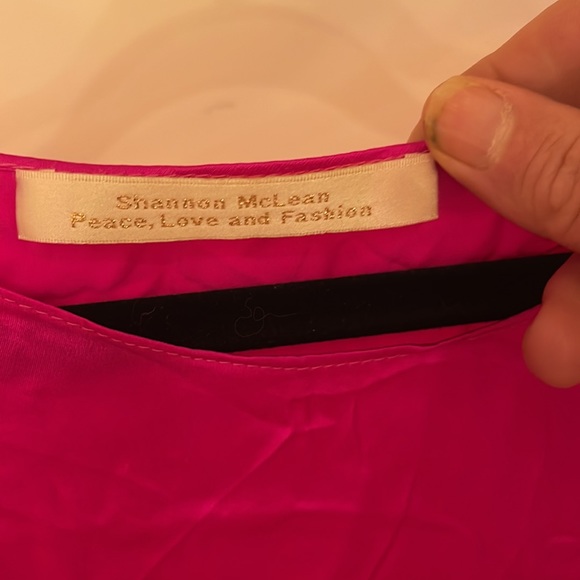 Shannon McLean 100% silk fuschia long sleeve top not worn - Picture 2 of 5
